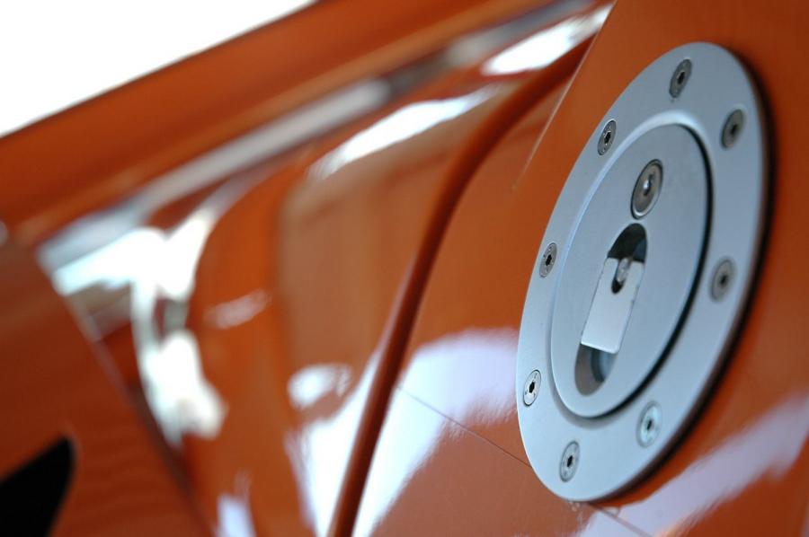 Детали экстерьера Gumpert Apollo 2010 года  (фото 39 из 53)